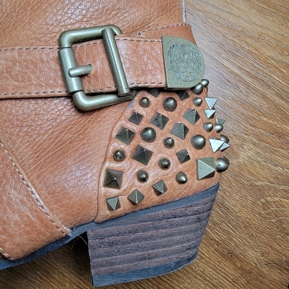 Vince Camuto Marcin Leather Studded Ankle Boots Booties Size 6.5 - Picture 8 of 16